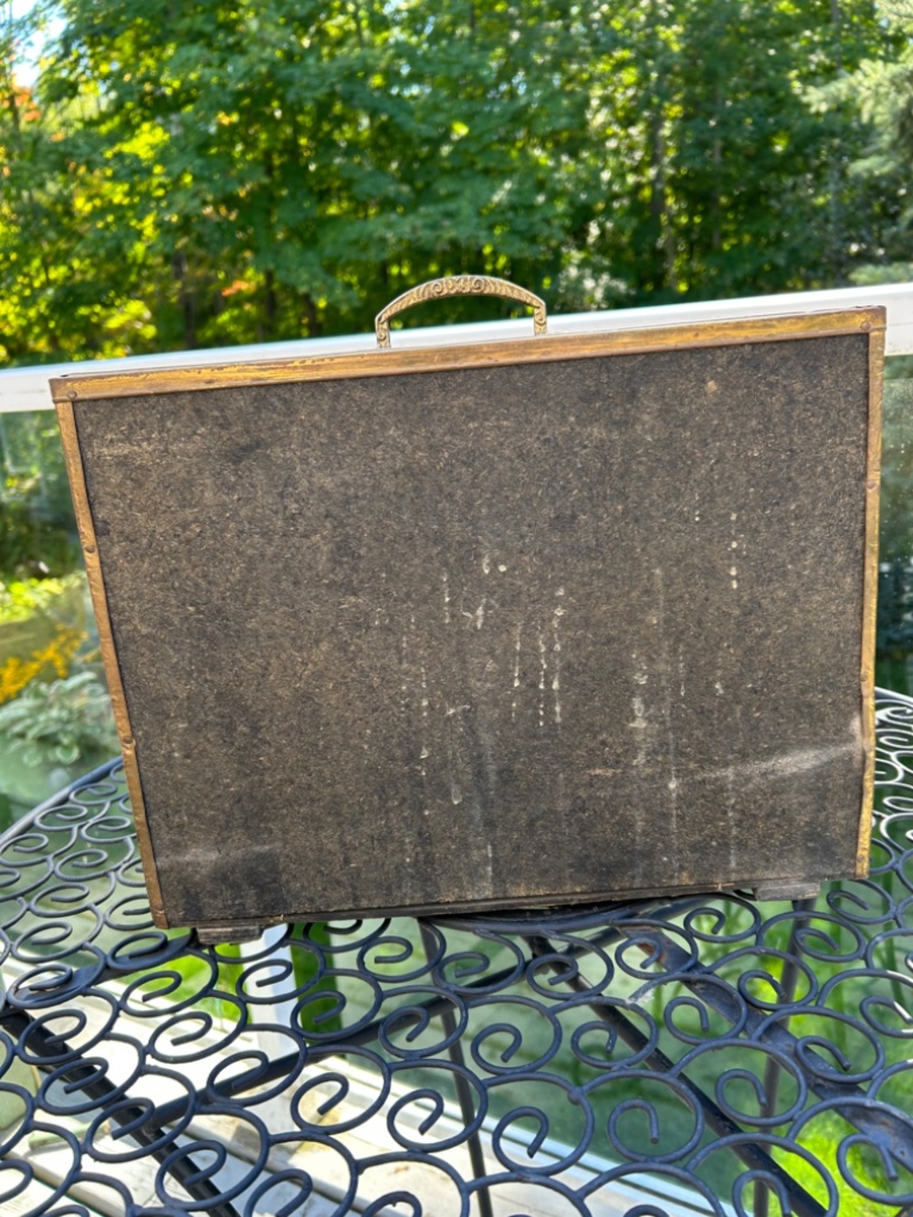 Vintage Embossed Brass Magazine Rack - Picture 6 of 9